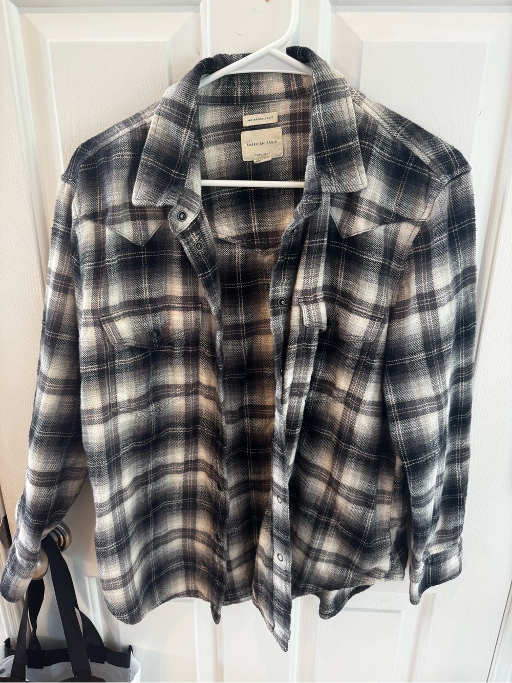 American Eagle Outfitters Black & White Plaid Button-Down Shirt